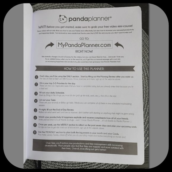 PANDA PLANNER || Non-Dated 12-Month, Weekly, Daily - Picture 3 of 15